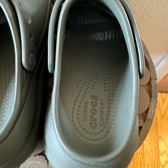 Crocs Iconic Comfort Slides Grey (M7) W9) NWOT - Picture 7 of 16